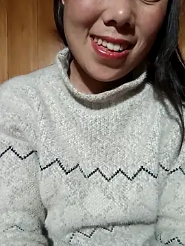 Chloe-ee online show from February 18, 2026, 2:13 pm