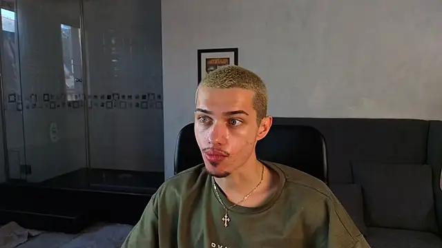 KaydenDrew online show from April 6, 2026, 4:46 am