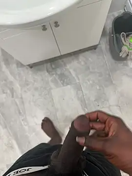 Sweetley online show from April 7, 2026, 7:09 am