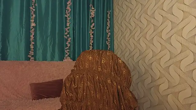 EvaTemptt online show from February 3, 2026, 3:28 pm