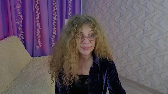 EvaTemptt online show from March 2, 2026, 3:52 pm