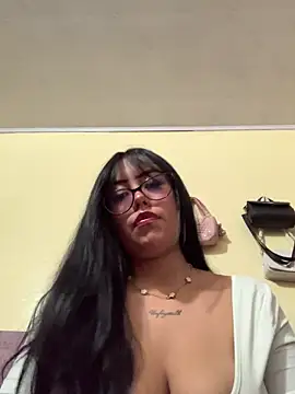 Candy LS online show from January 7, 2026, 8:55 pm