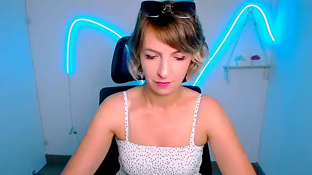 Snapshot of Lana_Foxyy chatting on July 13, 2026, 11:35 am Lana Foxyy online show from July 13, 2026, 11:35 am