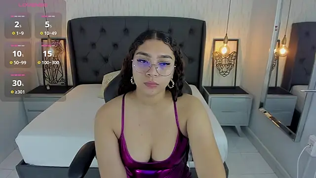 Snapshot of angelinemore chatting on March 31, 2026, 7:47 pm angelinemore online show from March 31, 2026, 7:47 pm
