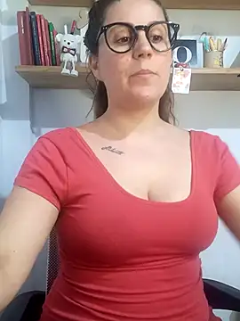 Snapshot of SofiEsteves chatting on March 13, 2026, 12:56 pm SofiEsteves online show from March 13, 2026, 12:56 pm