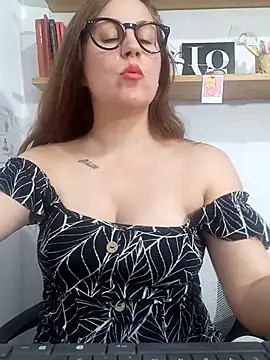 Snapshot of SofiEsteves chatting on March 14, 2026, 4:01 pm SofiEsteves online show from March 14, 2026, 4:01 pm