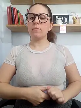 Snapshot of SofiEsteves chatting on March 24, 2026, 2:22 pm SofiEsteves online show from March 24, 2026, 2:22 pm