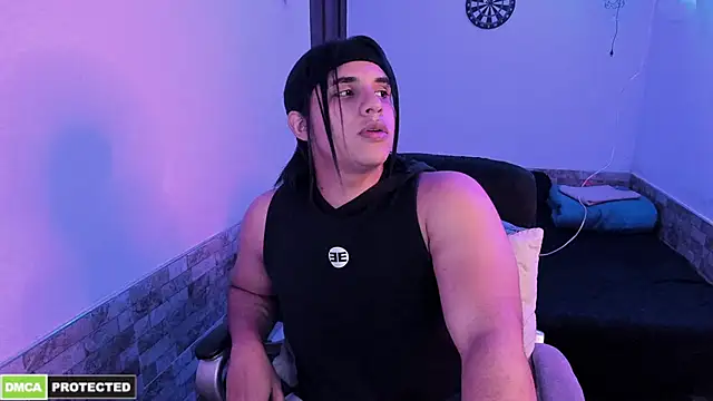 latinboyfit online show from March 4, 2026, 10:54 am