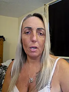 Snapshot of theblondecocklover chatting on May 16, 2026, 7:23 pm theblondecocklover online show from May 16, 2026, 7:23 pm