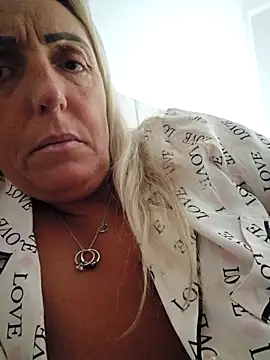 Snapshot of theblondecocklover chatting on May 23, 2026, 7:56 am theblondecocklover online show from May 23, 2026, 7:56 am