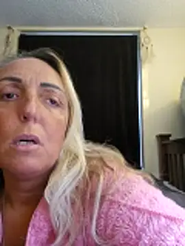 Snapshot of theblondecocklover chatting on May 30, 2026, 6:49 pm theblondecocklover online show from May 30, 2026, 6:49 pm
