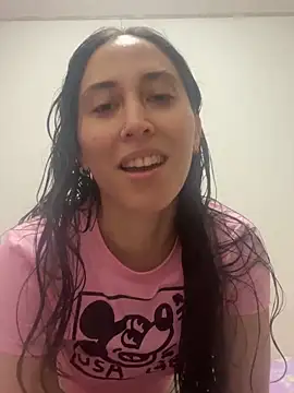 LatinDoll8 online show from June 10, 2026, 1:28 am