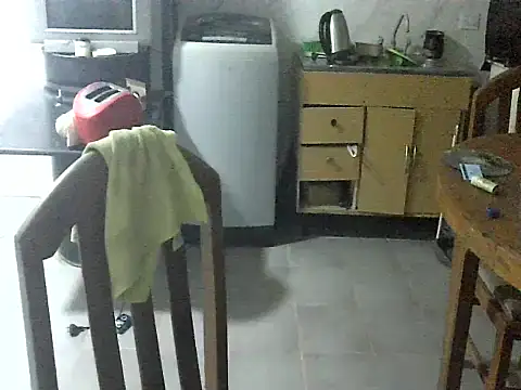 Snapshot of Franalbera chatting on December 18, 2025, 3:56 am Franalbera online show from December 18, 2025, 3:56 am