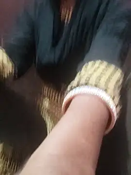 farana bhat online show from January 11, 2026, 4:39 am