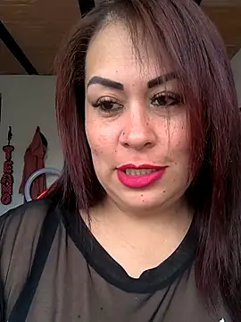 Snapshot of Natymendoza998 chatting on February 10, 2026, 8:24 pm Natymendoza998 online show from February 10, 2026, 8:24 pm