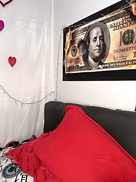 Snapshot of Natymendoza998 chatting on February 18, 2026, 11:33 pm Natymendoza998 online show from February 18, 2026, 11:33 pm