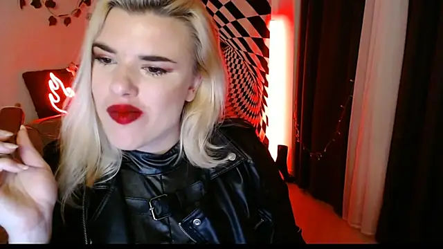 Snapshot of Ariana_Saint chatting on February 20, 2026, 10:54 pm Ariana Saint online show from February 20, 2026, 10:54 pm