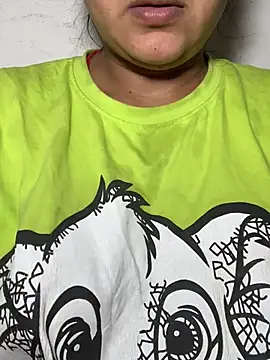 Snapshot of missmisha01 chatting on April 16, 2026, 2:45 am missmisha01 online show from April 16, 2026, 2:45 am