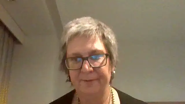 Snapshot of becky1111 chatting on April 17, 2026, 1:19 am becky1111 online show from April 17, 2026, 1:19 am