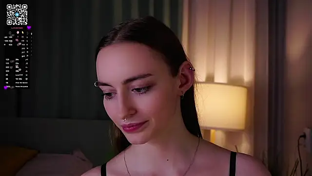 BeckiMacreno online show from April 15, 2026, 7:58 pm