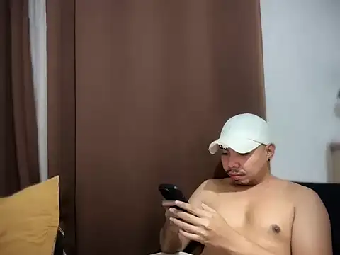 Snapshot of chubbybear_08 chatting on February 20, 2026, 5:26 am chubbybear 08 online show from February 20, 2026, 5:26 am