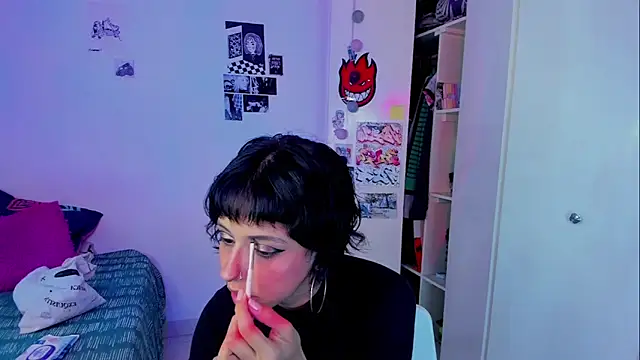 Snapshot of harakitty_ chatting on March 27, 2026, 7:24 pm harakitty online show from March 27, 2026, 7:24 pm