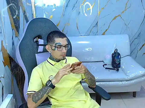 Boy tatto77 online show from June 30, 2026, 12:44 am