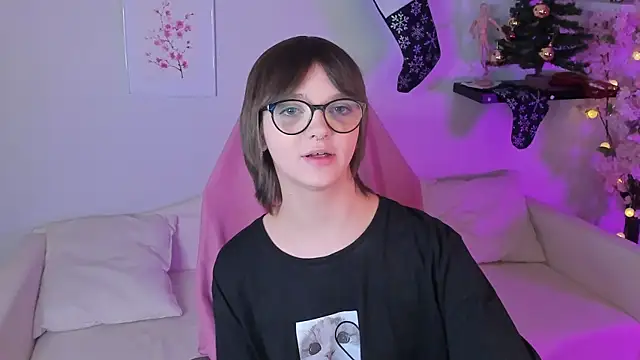 LetoriaNotley online show from January 9, 2026, 8:32 pm