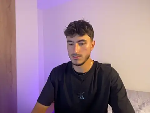 Snapshot of LIAM_COLT chatting on February 14, 2026, 9:11 pm LIAM COLT online show from February 14, 2026, 9:11 pm