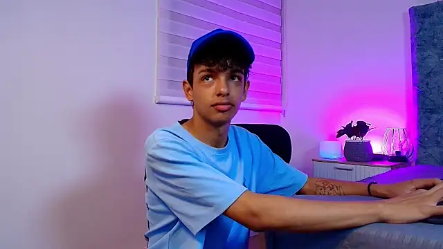 maxfrost 1 online show from January 11, 2026, 7:19 pm