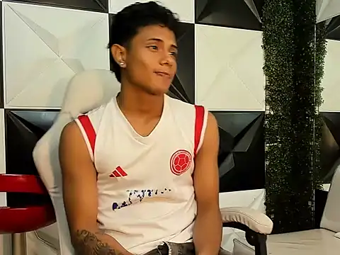 Snapshot of andrew_myersx chatting on January 10, 2026, 1:51 am andrew myersx online show from January 10, 2026, 1:51 am