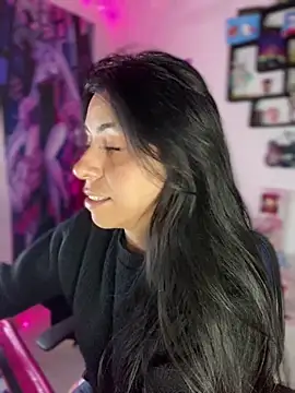 Sky Girl LS online show from April 18, 2026, 2:37 am