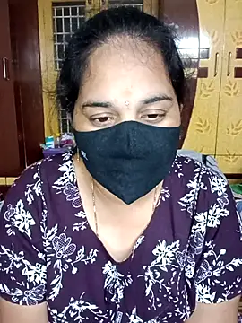 maduri   online show from February 10, 2026, 6:23 pm