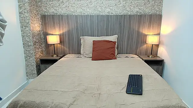 Snapshot of zoe_bermudez chatting on January 9, 2026, 11:24 am zoe bermudez online show from January 9, 2026, 11:24 am