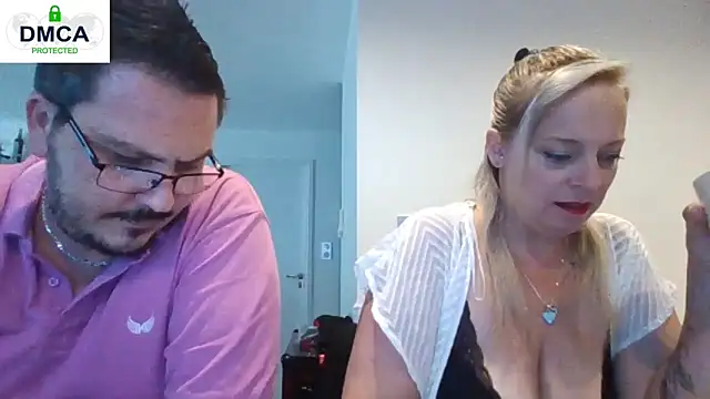 Snapshot of Miss-Chupagirly chatting on June 21, 2026, 1:03 pm Miss-Chupagirly online show from June 21, 2026, 1:03 pm