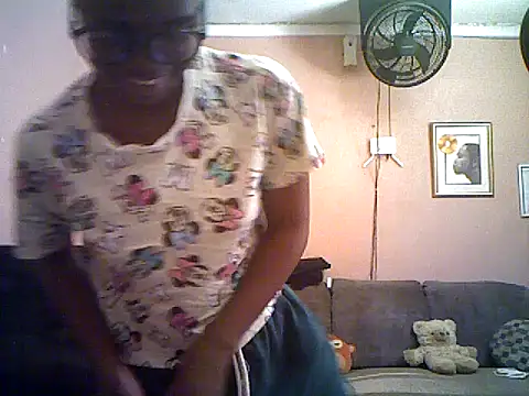 QUEENSasha27 online show from January 11, 2026, 9:47 am