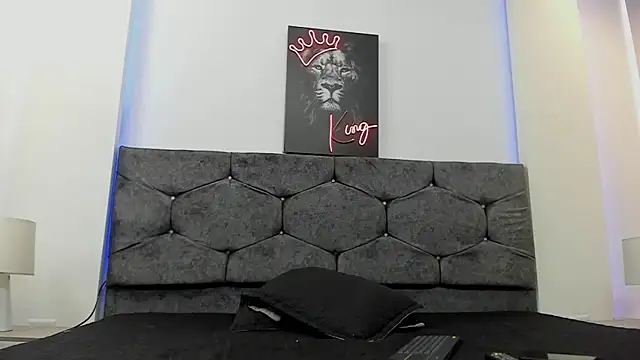 Eliot X online show from January 12, 2026, 7:08 pm