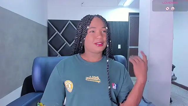 Snapshot of Harmony-01 chatting on February 13, 2026, 8:16 pm Harmony-01 online show from February 13, 2026, 8:16 pm