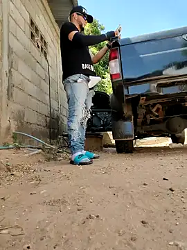 Snapshot of PIGHIGHDIRTY_p0 chatting on February 12, 2026, 5:08 pm PIGHIGHDIRTY p0 online show from February 12, 2026, 5:08 pm