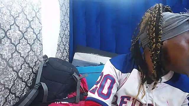 DarkBeauty33 online show from January 15, 2026, 9:18 pm