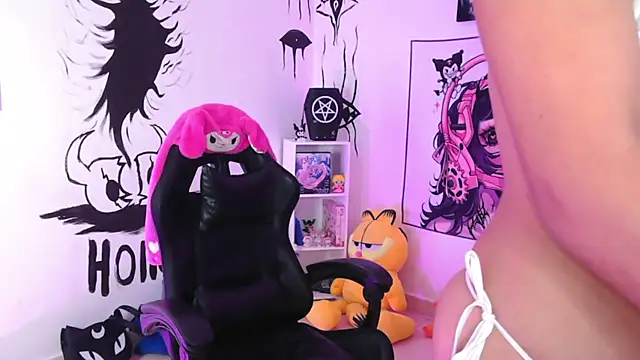 Nayx  online show from January 14, 2026, 12:33 pm