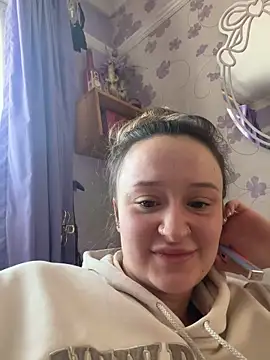 LilyLuck  online show from February 25, 2026, 2:05 pm