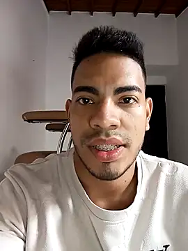 Snapshot of Moreno_latino_sex chatting on December 20, 2025, 5:09 pm Moreno latino sex online show from December 20, 2025, 5:09 pm