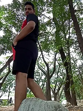 Snapshot of Moreno_latino_sex chatting on January 7, 2026, 7:49 pm Moreno latino sex online show from January 7, 2026, 7:49 pm