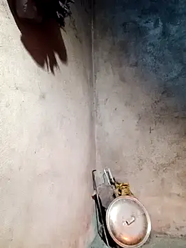 yula-bi online show from February 28, 2026, 5:19 am