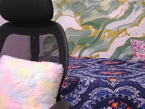 Snapshot of bold-smirthii chatting on February 12, 2026, 4:51 am bold-smirthii online show from February 12, 2026, 4:51 am