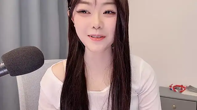 smalldaisy online show from March 27, 2026, 2:50 am