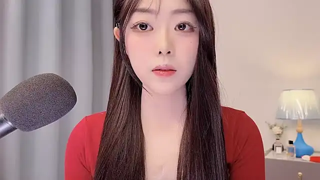 smalldaisy online show from April 5, 2026, 2:20 am