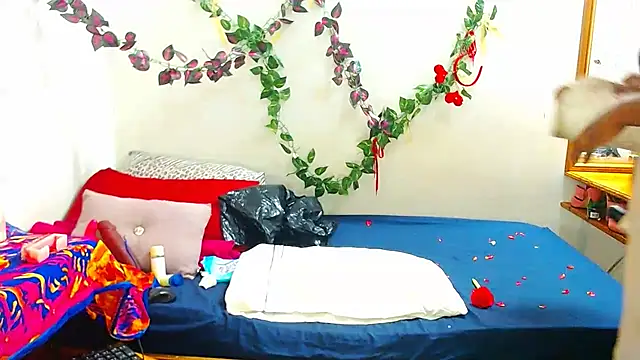 YammyChocTits online show from February 17, 2026, 12:07 am