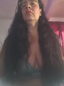 Snapshot of KiaraFoster chatting on June 3, 2026, 12:08 pm KiaraFoster online show from June 3, 2026, 12:08 pm
